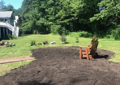 VIBRANT GARDEN IN TOPSFIELD, MA