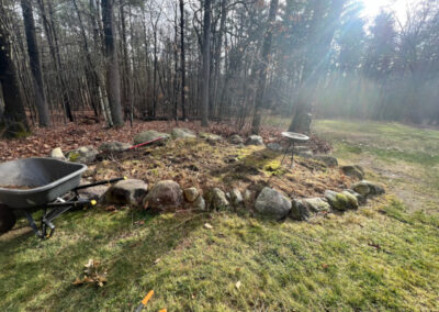 Here is Day 1, before the mulching and weeding in Townsend, MA. For this job in Townsend, MA, Greenleaf’s Garden Design weeded and spread 8 yards of composted leaf mulch. Greenleaf’s Garden Design specializes in Garden Design, Maintenance, and Installation within 30 miles of Tyngsboro MA.