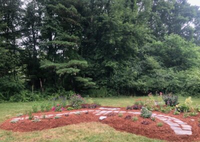 VIBRANT GARDEN IN TOPSFIELD, MA