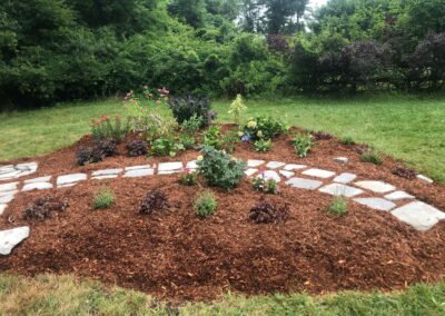 VIBRANT GARDEN IN TOPSFIELD, MA