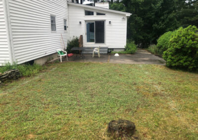 For this project, Greenleaf’s Garden Design transformed this cooked Nashua, NH lawn into a lovely garden. The project took 6 hours. We used 116 Perennials, 6 shrubs,16 yards of Garden Mix, and 6 yards of black mulch. Greenleaf’s Garden Design specializes in Garden Design, Maintenance, and Installation within 25 miles of Tyngsboro MA.