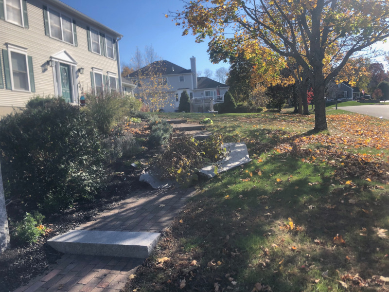 Greenleaf’s Garden Design returned to this Nashua, NH garden for maintenance and fall cleanup. The garden was planted last year.