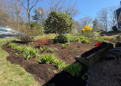 🌿 Spring Mulching in Nashua, NH