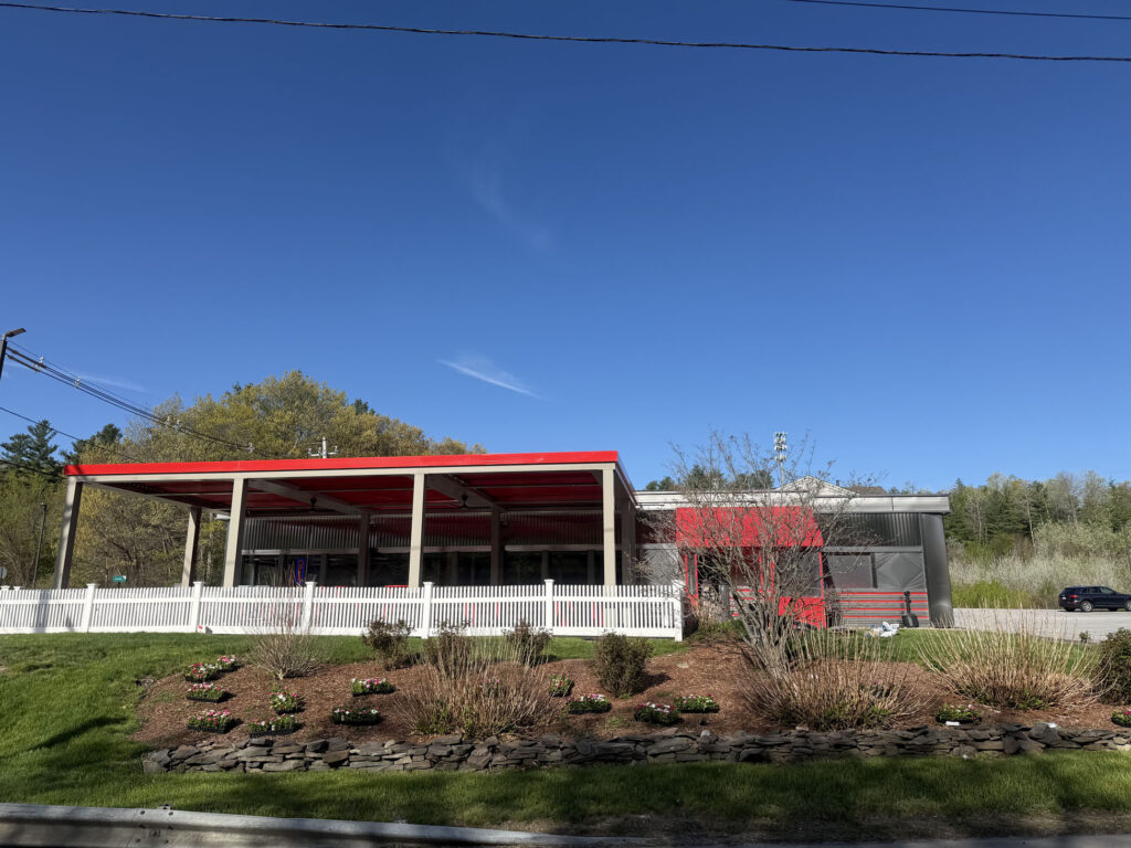Garden Maintenance & Annual Flower Installation in Tyngsboro, MA