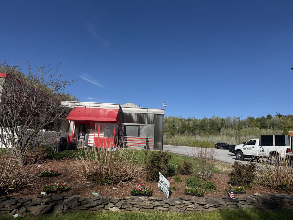 Garden Maintenance & Annual Flower Installation in Tyngsboro, MA