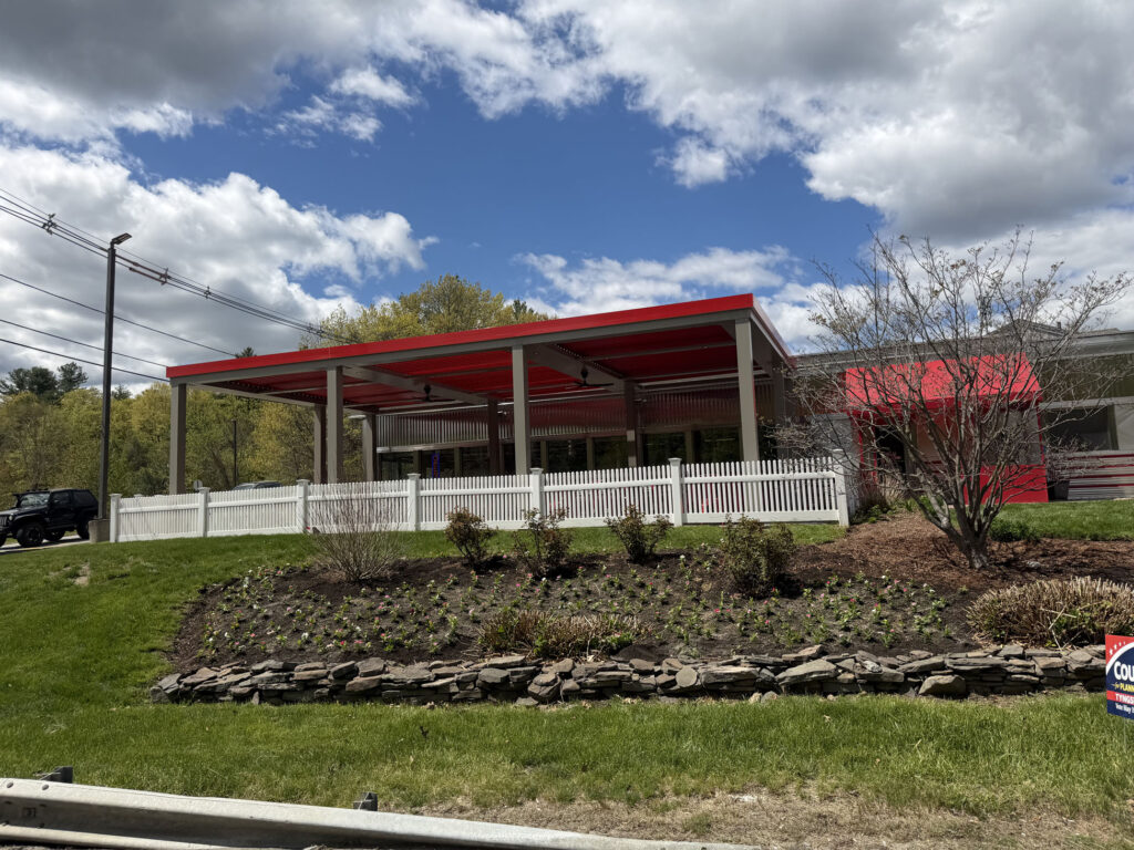 Garden Maintenance & Annual Flower Installation in Tyngsboro, MA