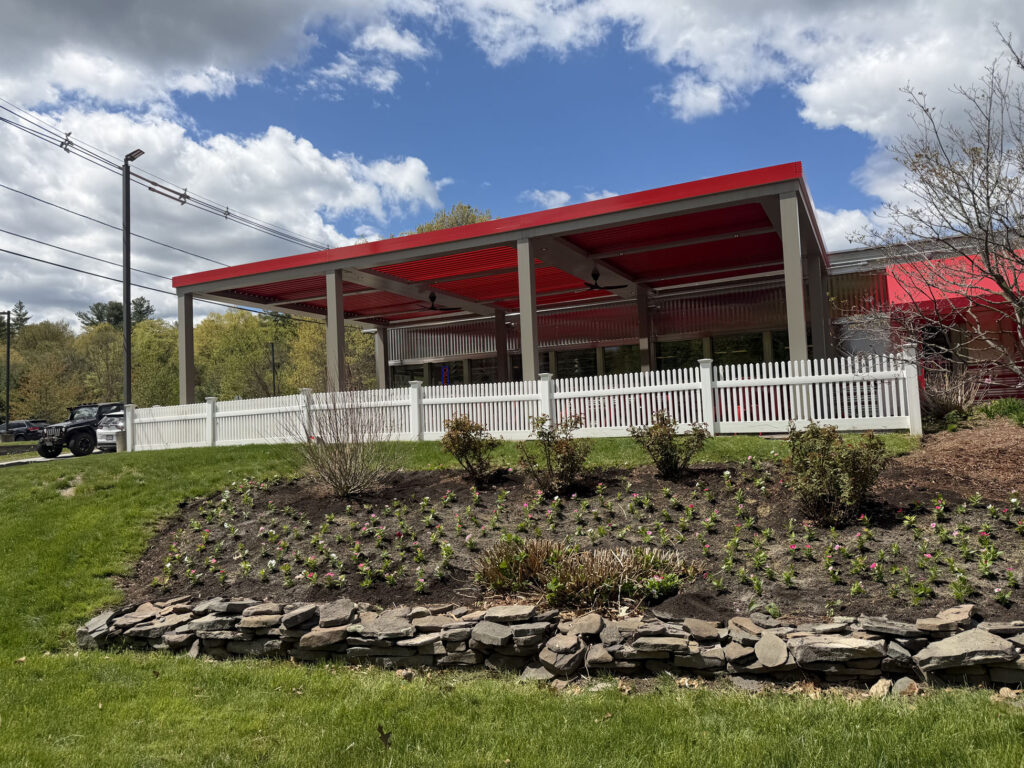 Garden Maintenance & Annual Flower Installation in Tyngsboro, MA